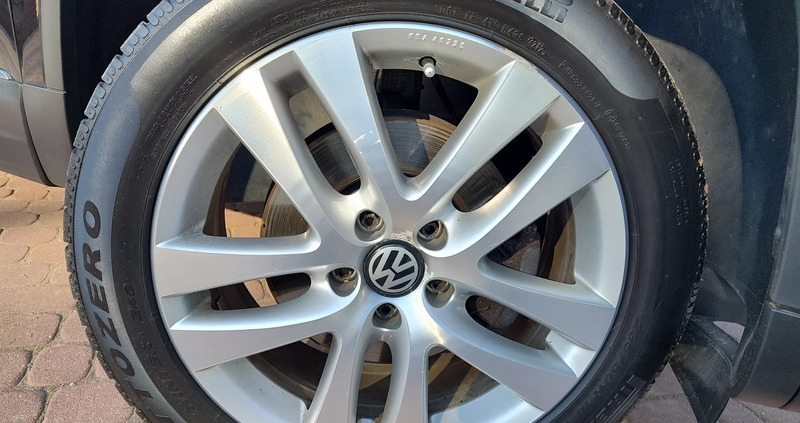 Volkswagen Tiguan cena 59999 przebieg: 180000, rok produkcji 2013 z Myślibórz małe 742